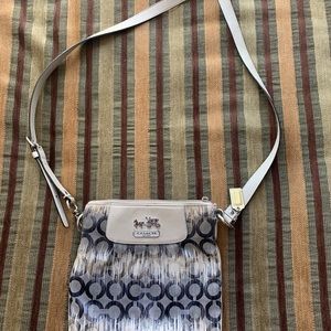 Coach cross or shoulder bag